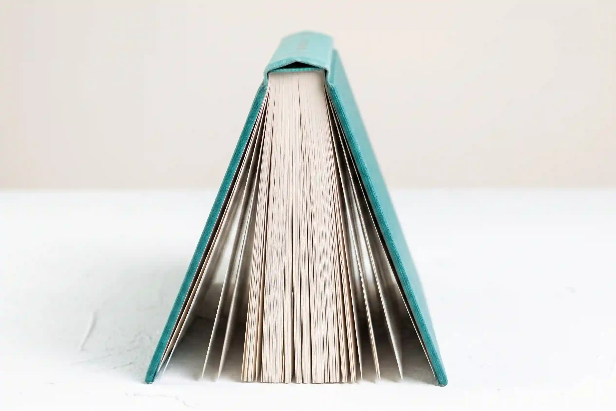 Искусство твердого переплета книг